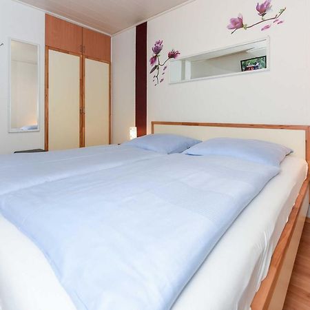 Ferienhaus Brigitte Bensersiel Esterno foto